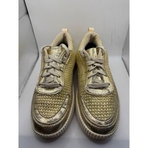 La Sheelah Womens Gold Metallic Woven Mesh Platform Sneakers Shoes Size 7.5